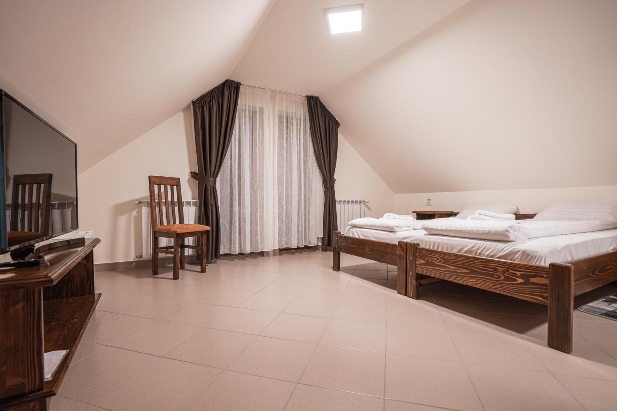 Hotel Rabbit Bran Moieciu de Jos Exteriér fotografie