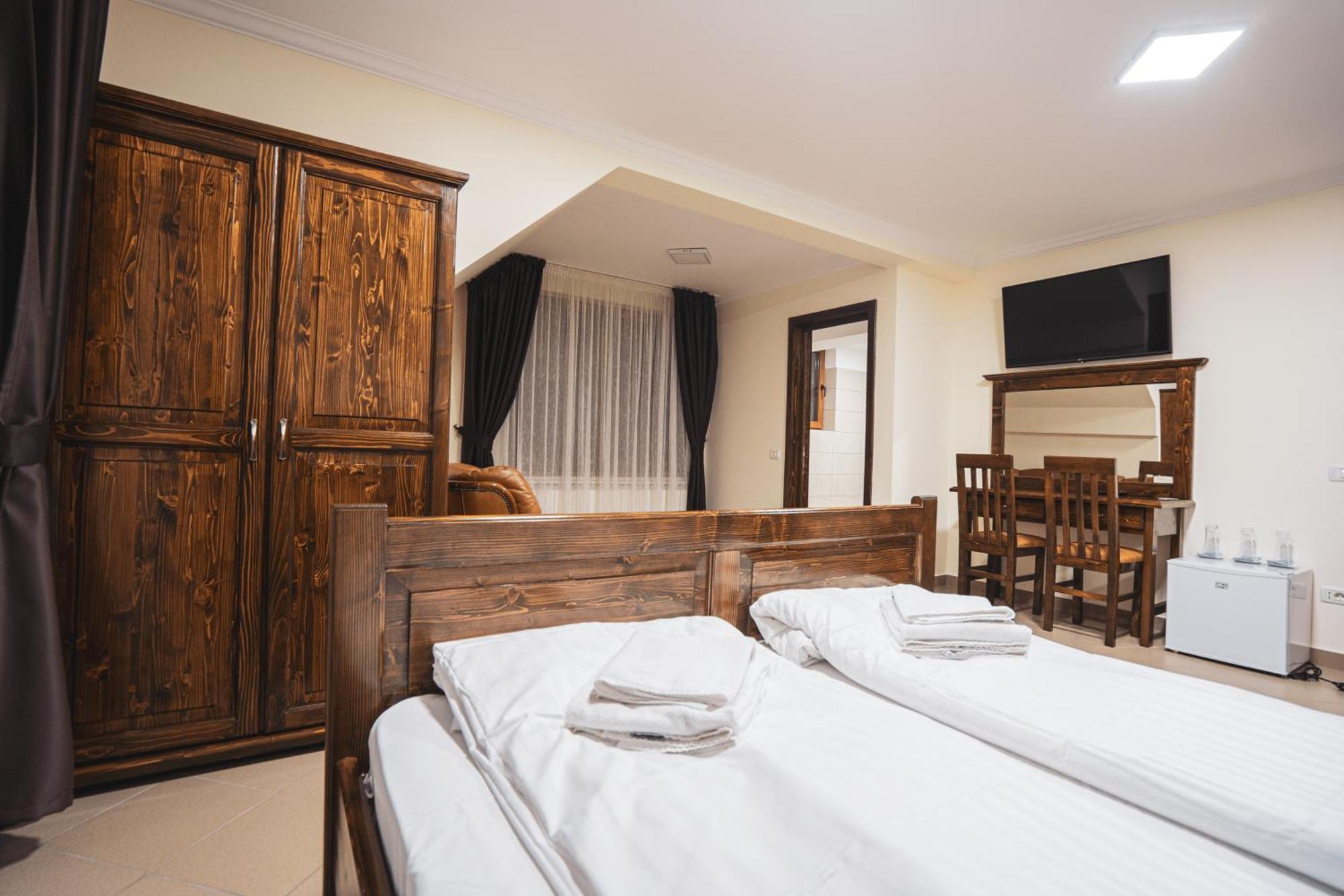 Hotel Rabbit Bran Moieciu de Jos Exteriér fotografie